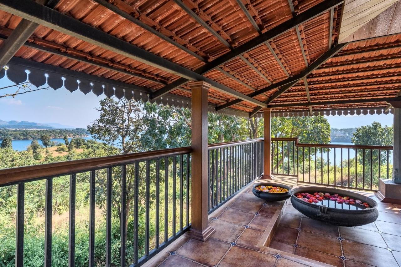 Saffronstays Anantham, Kamshet - Pet-Friendly Lakefront Villa With A Huge Verandah Nethersole Dam Εξωτερικό φωτογραφία